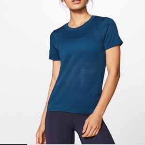 Lululemon Breeze By Tee